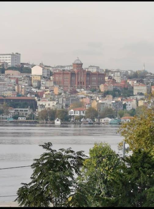 Appartement Deniz Manzarasi, Marti Sesleri Esliginde Istambul Extérieur photo